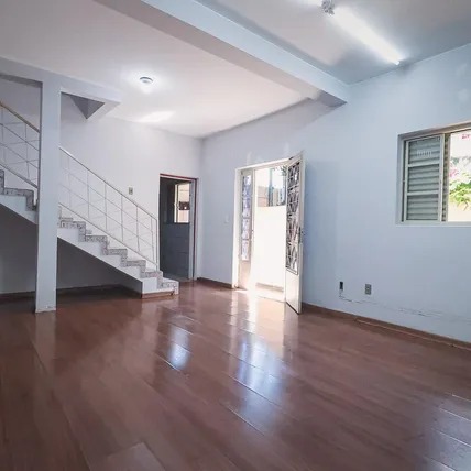 Casa para alugar em Setor Coimbra, Goiânia/GO